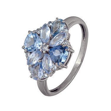 Кольцо из серебра с шпинелью Кольцо из серебра с шпинелью