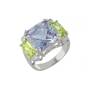 Кольцо с фианитами Кольцо с фианитами