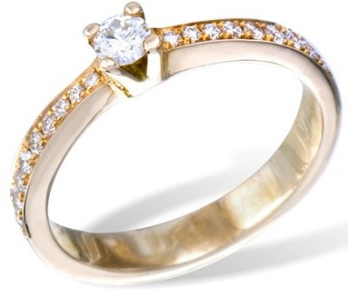 Кольцо из красного золота с бриллиантами Кольцо из красного золота с бриллиантами