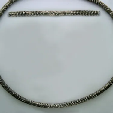 Колье из белого золота с бриллиантом Колье из белого золота с бриллиантом